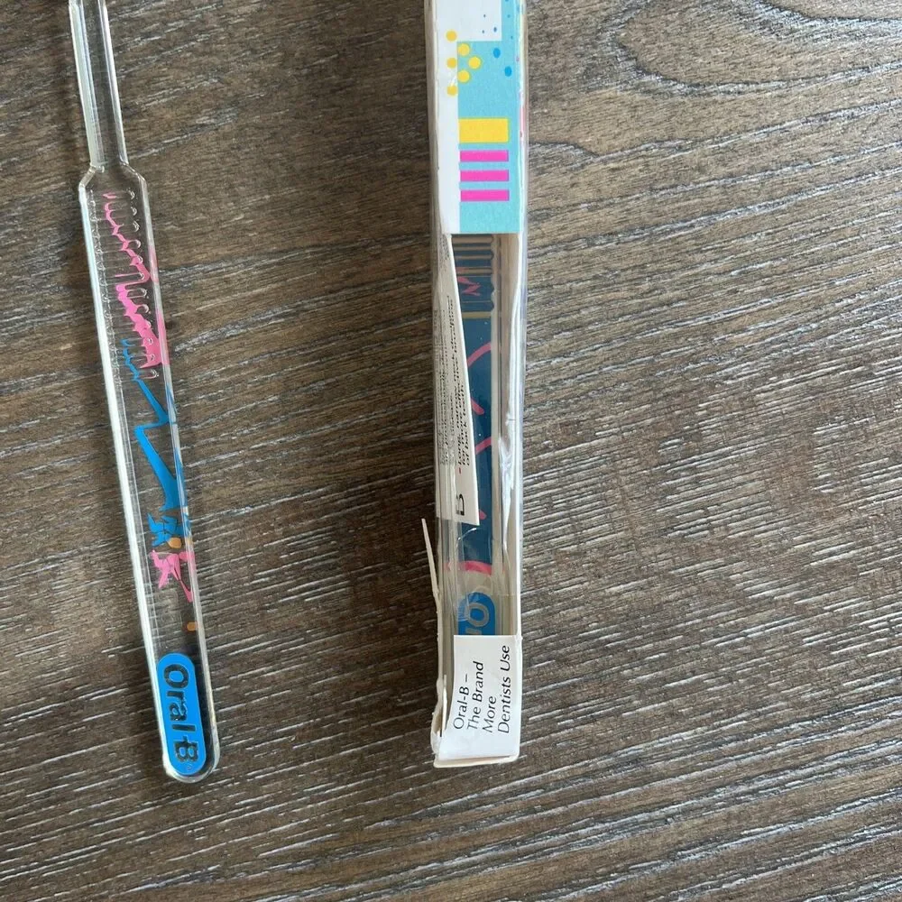 VTG 1991 Oral-B 35 Compact ART + SPORT DESIGNER Toothbrush Lot 2 Baseball RARE!!